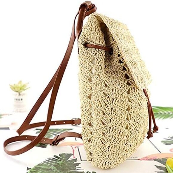 Women Straw Woven Backpack Medium Capacity Flap Drawstring Shoulder Bag - Picture 3 of 6